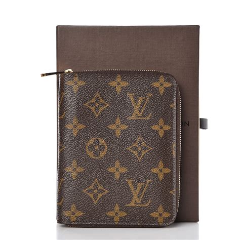 louis vuitton zippered passport holder|Louis Vuitton passport holder personalised.